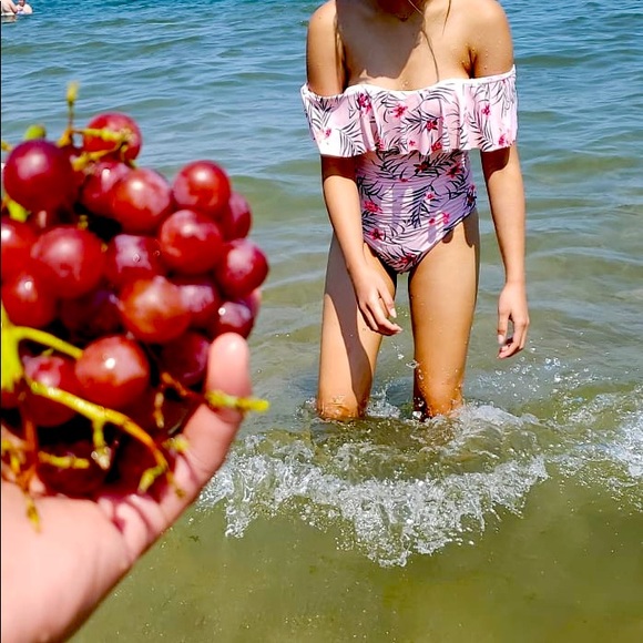 Off Shoulder One Piece Floral Swimsuit - Picture 4 of 4